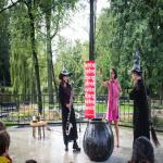 images/Voorstellingsfotos/Als Heksen heksen/23AlsHeksenHeksen_HetGrachtenfeestival2016.jpg